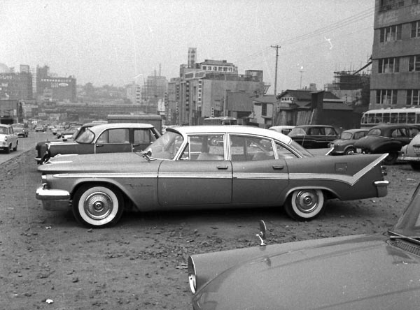 59-2b (096-24) 1959 DeSoto Firedome 4dr Sedan.jpg